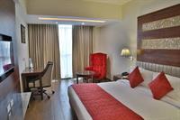 Clarion Inn Sevilla Panchkula Bagian luar foto