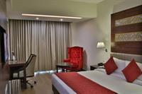 Clarion Inn Sevilla Panchkula Bagian luar foto